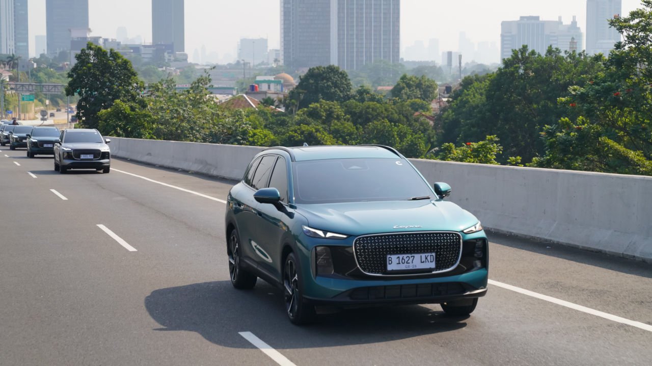 Lepas L8 PHEV