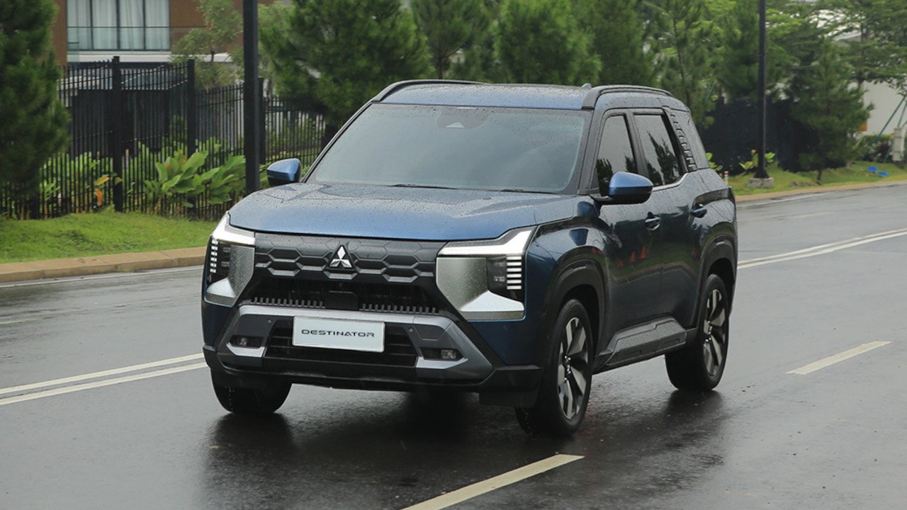 Mitsubishi Destinator