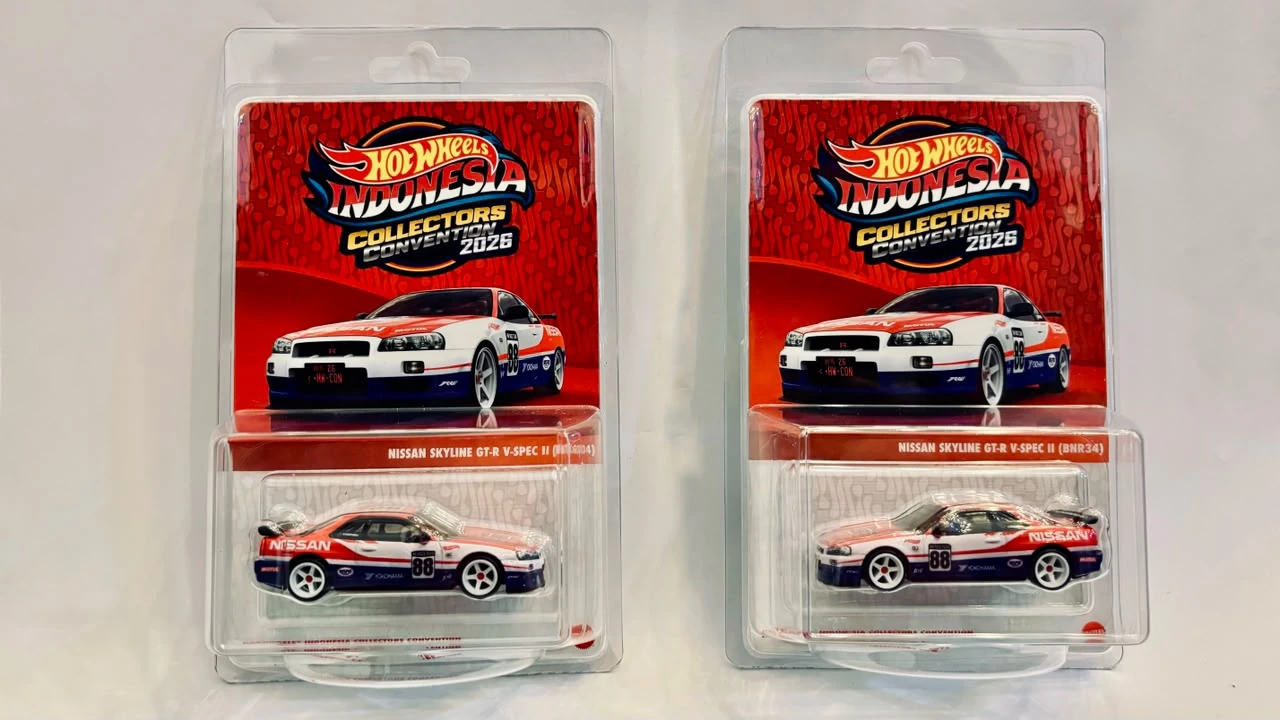 IMX 2026 exclusive diecast collection featuring AE86, Lamborghini Murcielago, and Hot Wheels BNR34