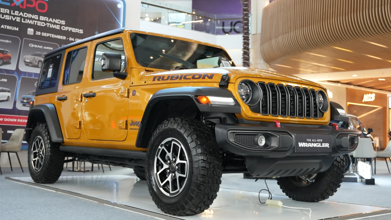 Jeep Wrangler Goldilocks Rubicon 4-Door with exclusive gold exterior in Indonesia