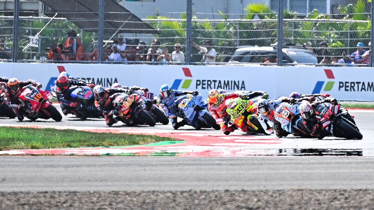 MotoGP riders battle through a corner at Pertamina Mandalika International Circuit during the 2026 Indonesian Grand Prix.